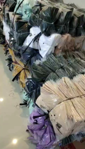 Kemeja Basic Pria Lengan Panjang Warna Kuning Kunyit Bahan Adem