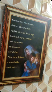 Hiasan Dinding Rohani \"Memelukku\"