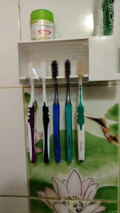 ที่เก็บแปรงสีฟัน พลาสติกคุณภาพ ไม่ต้องเจาะ ติดตั้งงาย