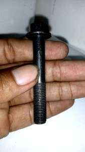 1Pcs BAUT PART MOTOR MOBILBOLT FLANGE konci14 m10x65 BAUT DUDUKAN KNALPOT YAMAHA X MAX 250 CC BAUD PEGANGAN KENALPOT AREM SASIS YAMAHA   BAUT ORIGINAL BAJA KARBON panjang 6 5 CM batang m10 kunci 14