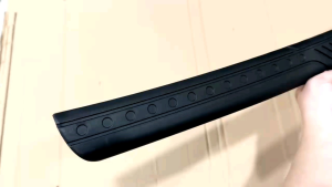 Sillplate Belakang All New Innova Reborn Venturer 2016 2020 2024 2025 2026 2027 Hitam