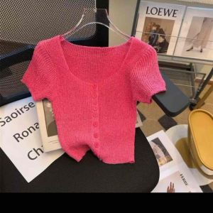 Korean Trendy Crop Top & New Knitted Blouse: A Fashion Guide