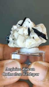 เอจิริน เซอร์คอน ออร์โธเคลส เฟลด์สปาร์🔸Aegirine Zircon Orthoclase Feldspar