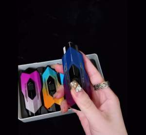 Quẹt khò chống gió có Hiệu Ứng Đèn Phát Sángbật lửa khò bơ.m g.a được khi hết (1 Cái)