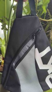 Balo đựng vợt Pickleball chất liệu vải dù đeo chéo