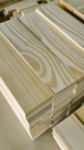 ไม้สนแปรรูป🇧🇷 นำเข้า🇧🇷ไสเรียบ หนา1.2เซน*กว้าง7.3เซน *ยาว29.5เซน (8ท่อน)