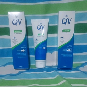QV Cream Sensitive Skin and Very Dry Skin Fragrance-free 100g tube