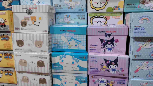 Iconic baby mask （Mask Size3D Mini 189.5mm x 98.5mm） [MINI 3D KID 3+YRS]  LINE FRIENDS/melody /cinnamoroll 4 PLY MEDICAL Face MASK 20pcs/box (Individual Packaging)