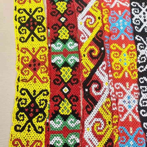 syal manik dayak kalimantan panjang 1.5 cm motif khas kalimantan