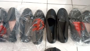 TJ707 - Sepatu Karet Fantopel Hitam Fuhaha Polos Motif lubang Size 36-40