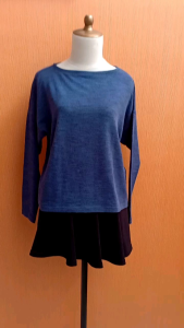 atasan wanita biru tua UNIQLO cewek S M L blouse lengan panjang cute santai remaja dewasa