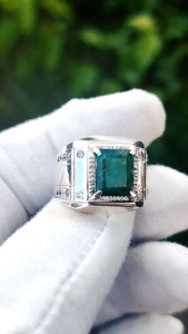 Natural Zambian Emerald octagon cut 3.2 carat silver handmade ring