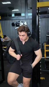 sét bộ gym phom body cực chất.chất liệu vải gân tăm mềm mịn