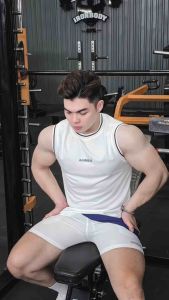 Áo tank top gym nam phom body cực chất.vải mè thoáng mát