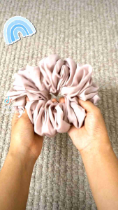 Scrunchie Ikat Rambut Cepol Hijab Anti Pusing Nyaman dipakai Free Pouch Cantik