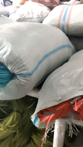 Tali rotan plastik sintetis bentuk pipi dan bulat per kilo