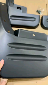 Mud Guard All New Hilux Revo 2016-2027: Karpet Lumpur Hitam