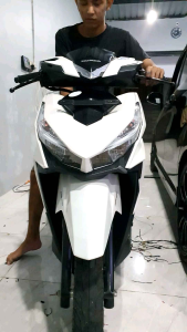 lampu alis vario 150 125 old sepaket  running dan non running lampu alis vario 150 slim waterprof