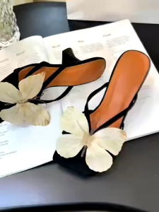 Dép cao gót cánh bướm gót ly xinh 7cm