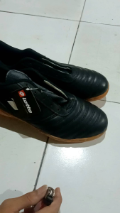 Sepatu Futsal Kulit Sapi & Ukuran Besar 43-45