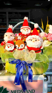 (Sẵn hàng)Ông già noel bằng len hanmde 15x20cm