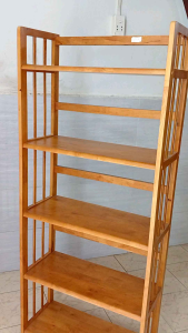 Kệ sách 5 tầng sâu 28 cm ngang 50cm cao 155cm gỗ cao su màu Cherry đã thông qua tẩm sấy chống mối mọt sản phẩm chịu nước tốt hơn nhiều so với gỗ Thông và MDF