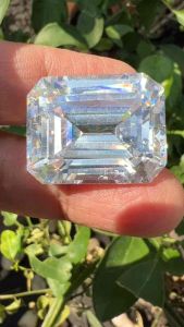 Cz white Diamond 20x25mm Royal 1 pieces 199 กะรัต (CZ CUBIC ZIRCONIA )พลอย เพชรรัสเซีย สีขาวLAB MADE 100%. ราคา เป็น 1 เม็ด ขนาด 20x25เซนติเมตร