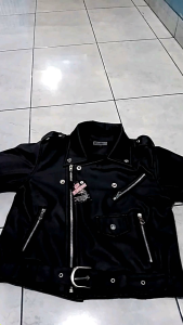 Jaket Semi Kulit Model Crop Korea wanita viena