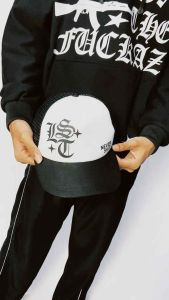 Topi Jaring Pria Trucker Hat NeverSht Black Free sticker