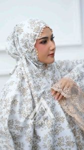 Mukena Dewasa Katun Foil Bunga Cantik Renda Mewah