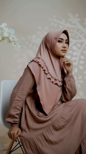 Jilbab Hijab Bergo Best Seller Wanita Dewasa Jersey Instan Rempel Dada Simple Terbaru Terlaris Terkini Modern Kekinian Murah Viral 2023 Arrafi AR 724 Adem Mudah Di Bentuk Cantik Pet Antem Bahan Stella Cantik Bayar di Tempat COD Gratis Ongkir Daily