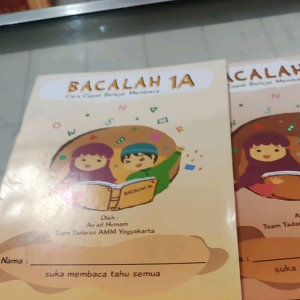 Bacalah 1A dan 1B: Satu Set Buku Bergambar untuk Anak