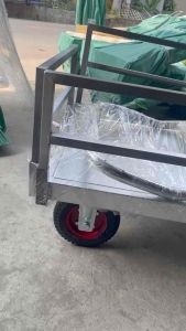 Xe đẩy hàng gấp gọn mặt sànbánh xe đường kính 20cm có 3 thanh chắn chống trôi hàng