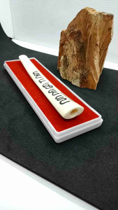 once cangklong tulang sapi ukir aksara Jawa motif oval m74