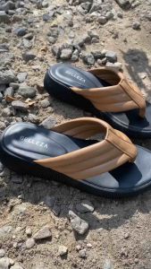 BELLEZA JENNA Sandal Jepit Platform Wanita Sendal Jepit Wedges Perempuan Empuk Warna Hitam Black Beleza Belezza Bellezza Yuk Premium Sendal Sandal Cewek White Putih Premium Kekinian Terbaru Shoes