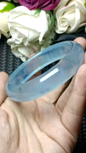 (Certificate) High Grade Aquamarine bangle 58.8mm (附证书)高货冰透体海蓝宝手镯 58.8mm 冰块般冰透体淡蓝仙气色