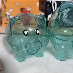 กระปุกออมสิน ออมสินหมูสีใส มีหลายสีให้เลือก ฝึกการออม ออมสินหมู