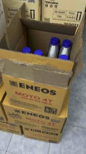 น้ำมันเครื่องกึ่งสังเคราะห์ เอเนออส ENEOS MOTO 4T 10W-40 สำหรับมอเตอร์ไซค์ ขนาด 0.8 ลิตร