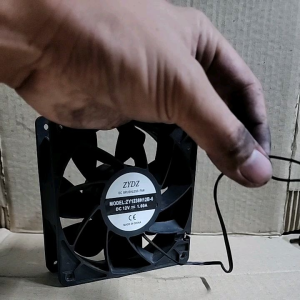 quạt tản nhiệt 12v~12x12x3.8cm~1.6A