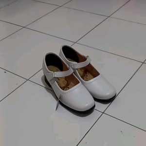 Sepatu Pantofel Putih Wanita Sepatu Paskibra Milton LDR 307