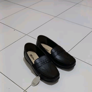 Sepatu Pantofel Formal Wanita Milton MM 311