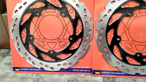 Piringan Disc Cakram Depan New Model Grigi Hitam UK 295mm pnp Motor R25/MT 25 Pnp