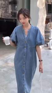 ชุดเดรสยีนส์ยาว +กระเป๋าสายมุก สไตล์ฮ่องกง 7102