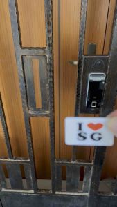 Samsung Digital and Smart Door Tag