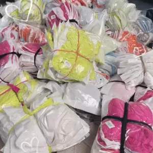 Đầm hai dây bún ôm body ảnh chụp