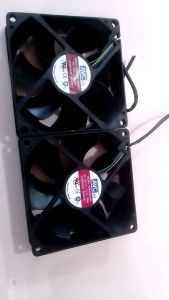 kipas fan dc  8cm×8cm 12vol AVC 0.50.A cabutan teruji