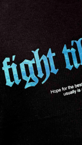 Kaos Oversize Pria & Huntercutz Blue: Desain Casual Nyaman untuk Musim Panas