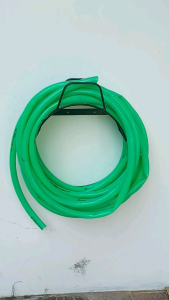 Gantungan selang air