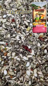 FARMLAND MADAGASCAR ADVENTURE MEDIUM PARROTS  (แบ่งขาย 500 G.-1KG.) อาหารนกแก้วขนาดกลางทุกสายพันธุ์