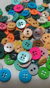 100 pcs Mix round Buttons mix colors for sewing crafts findings accessories 11-15 mm